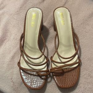 Brand new ! Only worn to try on never out